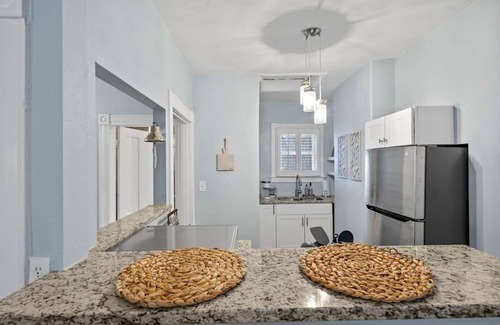Central Colorado Springs Apartment | Unit 1 - 431 N Wahsatch Ave, COS · Heart of Downtown COS, Mountain Views, 1890s Home!