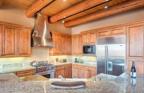 Mountain Village House | Updated Log Home in Mountain Village, CO
