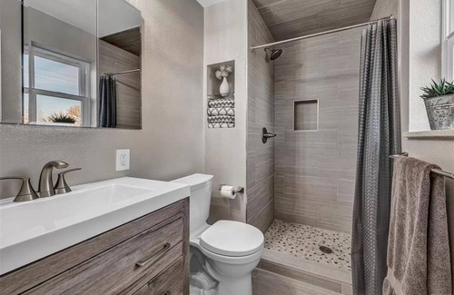 North Central Westminster Resort | Private room ∙ 2 guests
