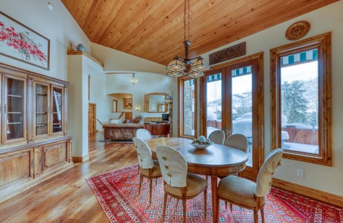 Highland Meadows House | Vermont Retreat