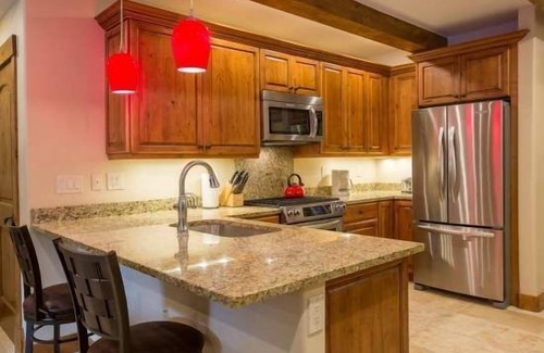 Vail Condo | Villa Cortina Vail Village, Walk To Lifts