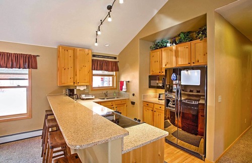 Mountain House Condo | Walk to Ski Lift: Keystone Condo w/Hot Tub Access