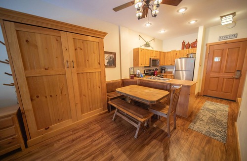 River Run Condo | Walk to Slopes | Pool & Hot Tub | Village
