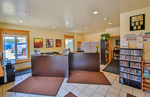 Silvercreek Condo | Well-equipped condo plus loft with WiFi, deck & pool