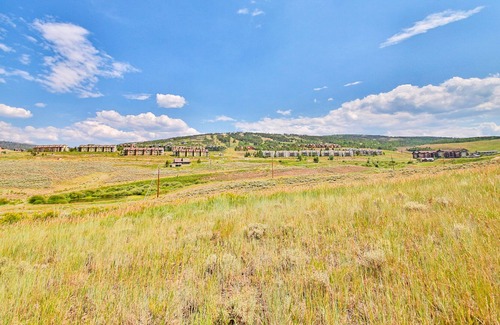 Silvercreek Condo | Well-equipped condo plus loft with WiFi, deck & pool