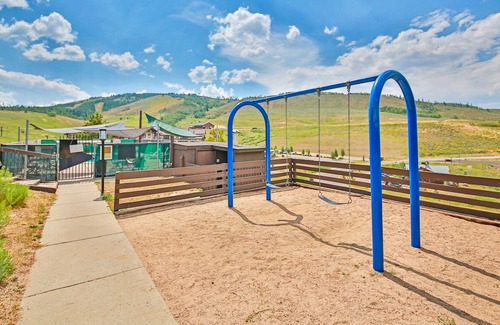 Silvercreek Condo | Well-equipped condo plus loft with WiFi, deck & pool