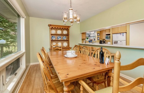 Windcliff Estates House | Werlein Vacation Home at Windcliff by RedAwning