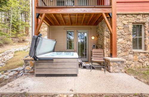 Four O'Clock House | Westridge 55 by Great Western Lodging