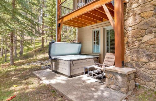 Four O'Clock House | Westridge 55 by Great Western Lodging