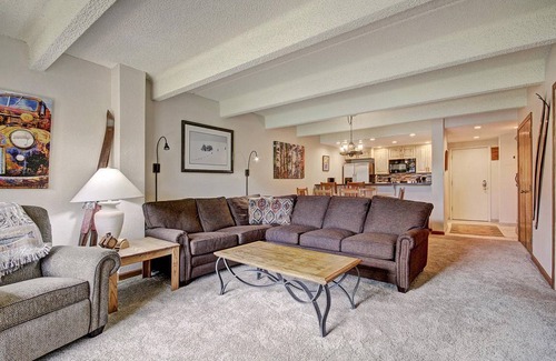 East Village at Copper Condo | Wheeler House Spacious East Village Condo, Easy Walk to Super Bee - WH104