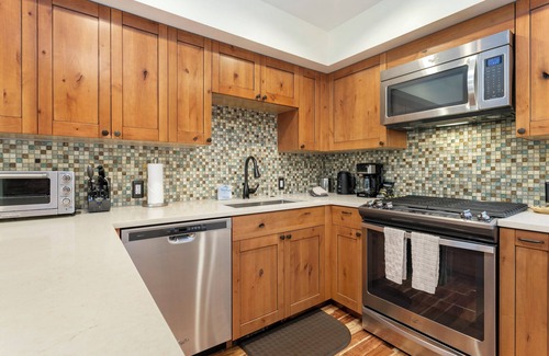 Intermountain House | Wonderful Home, Steps Away from In-town Shuttle