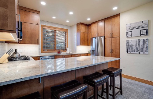 Steamboat Springs House | X2741 | Spacious Townhome | Pool/Hot Tub | Views | Winter Shuttle