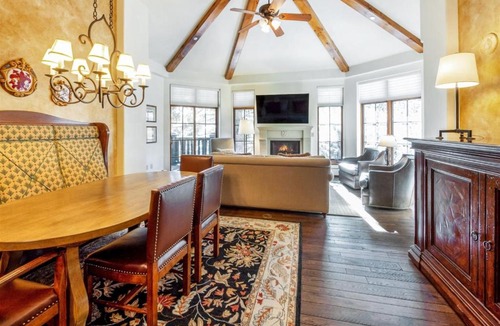 Vail House | 1-Austria Haus 3bd PH Pac