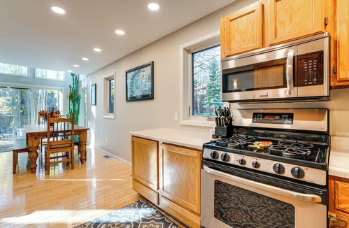 Frisco House | < 1 Mi to Dtwn: Creekside Frisco Home w/Fire Pit