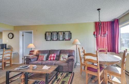 Granby Apartment | 1 Mi to Granby Ranch Cozy Condo with Fireplace