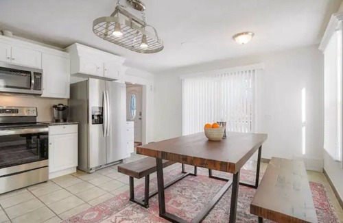 Ruby Hill House | 10 Mins to Downtown! - Dog Friendly - Red Rocks - Remote Office - Patio & Grill