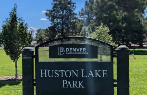 Ruby Hill House | 10 Mins to Downtown! - Dog Friendly - Red Rocks - Remote Office - Patio & Grill