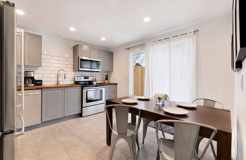 Loveland House | 100 m² House ∙ 2 bedrooms ∙ 6 guests