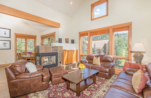 Mountain Village Condo | 102 m² Condo ∙ 1 bedroom ∙ 6 guests