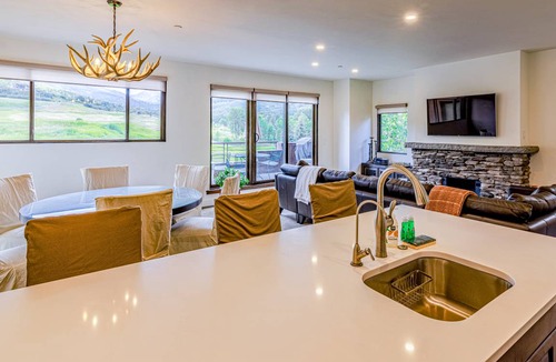 Snowmass Village Condo | 102 m² Condo ∙ 2 bedrooms ∙ 4 guests
