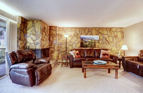 Dillon Condo | 102 m² Condo ∙ 2 bedrooms ∙ 6 guests