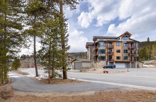 Lakeside Village Apartment | 103 Clearwater Lofts condo