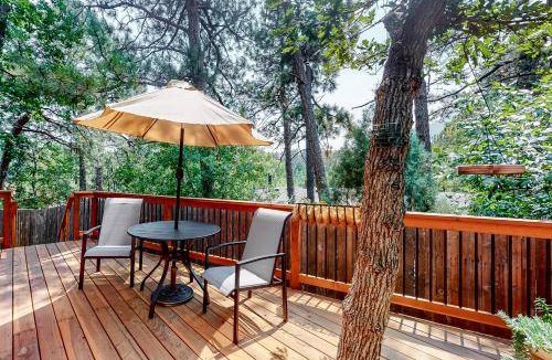 Broadmoor House | 103 m² House ∙ 3 bedrooms ∙ 5 guests