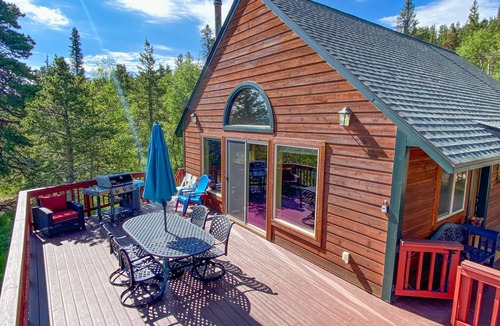Warm Springs Cabin | 105 m² Cabin ∙ 2 bedrooms ∙ 5 guests