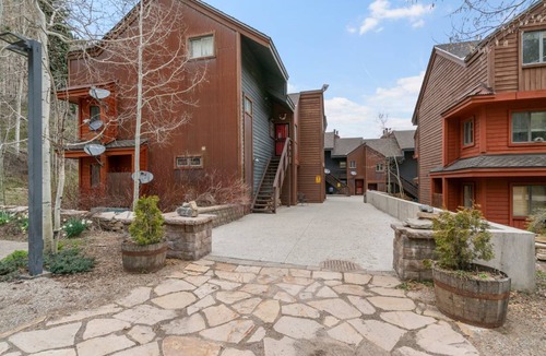 Purgatory House | 105 m² House ∙ 2 bedrooms ∙ 6 guests