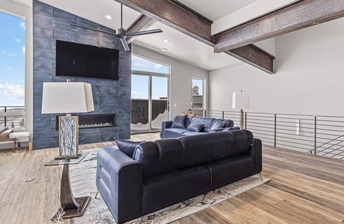 Woodmoor House | 10BR Grand Townhome w/ Multi Million Dollar Views