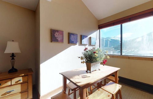 Copper Mountain Village Condo | 111 m² Condo ∙ 4 guests