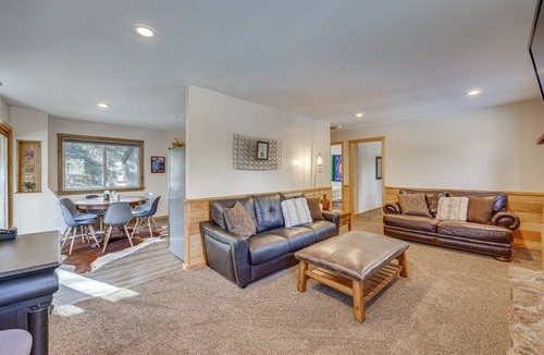 Florissant House | 111 m² House ∙ 3 bedrooms ∙ 6 guests