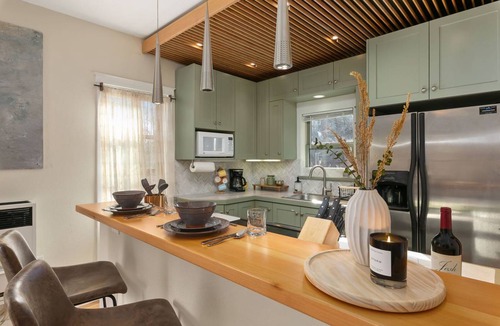 Martinez Park House | 112 m² House ∙ 2 bedrooms ∙ 6 guests