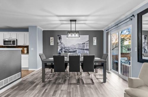 Brighton House | 1130 Mockingbird St