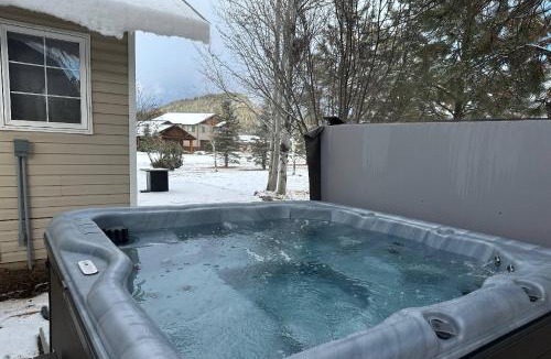 Lake Hatcher Park House | 114 Morrow Circle