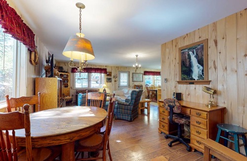 Ponderosa Pines Cabin | 116 m² Cabin ∙ 3 bedrooms ∙ 10 guests