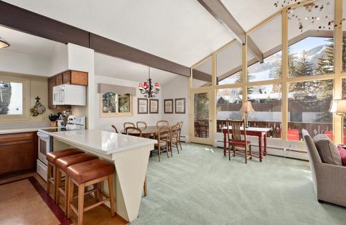 Aspen House | 118 E. Bleeker Street Home, Large, Two-Level Home/Duplex with Private Deck & On-Site Parking