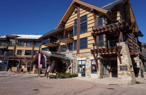 Snowmass Village House | 120 Carriage Way #2204