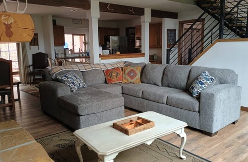 Woodland Park Cabin | 120 m² Cabin ∙ 3 bedrooms ∙ 6 guests