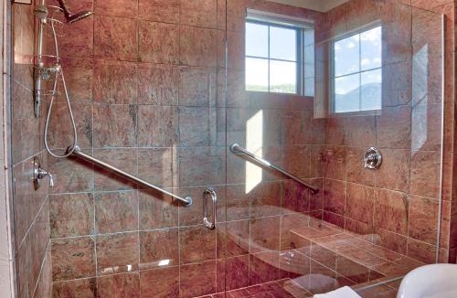 Vista Point House | 120 Rachel Lane