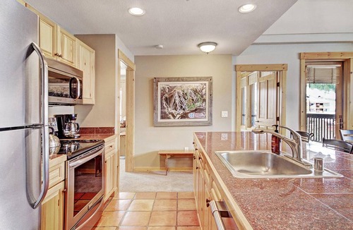 Copper Mountain Village Condo | 121 m² Condo ∙ 3 bedrooms ∙ 9 guests