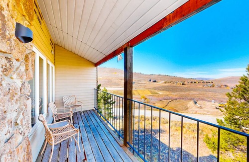 Silvercreek Condo | 121 m² Condo ∙ 2 bedrooms ∙ 6 guests