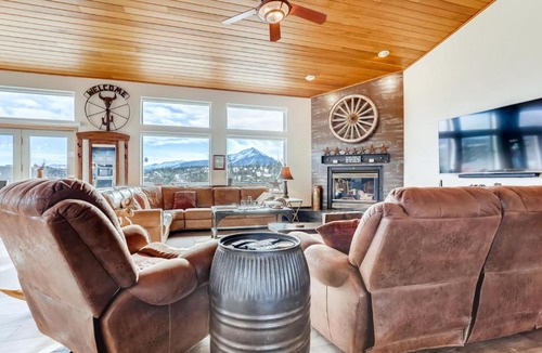 Wildernest House | 122 Kings Court by Book by Owner