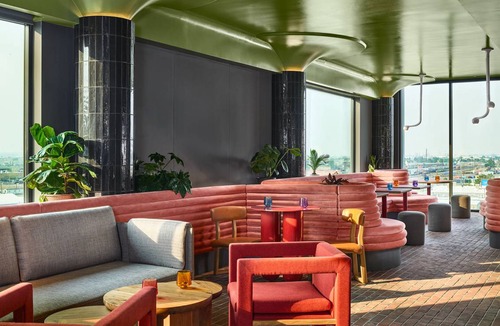 Cole Hotel | 125 m² Hotel ∙ 1 bedroom ∙ 2 guests