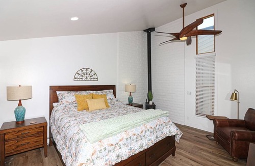 Grand Junction House | 125 m² House ∙ 2 bedrooms ∙ 4 guests