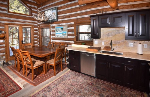 Timbercreek Lodges House | 129 m² House ∙ 3 bedrooms ∙ 8 guests