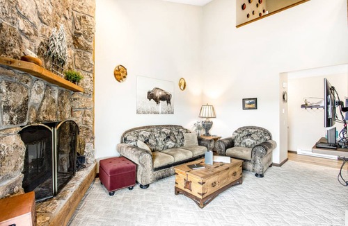 Silvercreek Condo | 130 m² Condo ∙ 3 bedrooms ∙ 8 guests