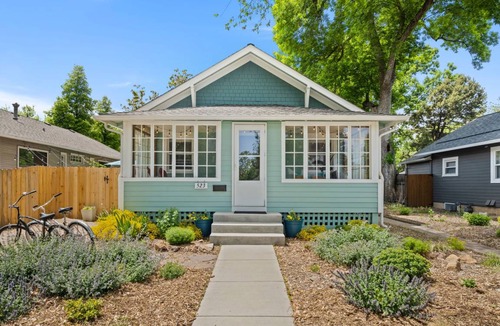 University Park House | 130 m² House ∙ 2 bedrooms ∙ 5 guests