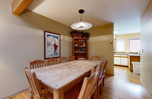 Intermountain House | 137 m² House ∙ 3 bedrooms ∙ 7 guests