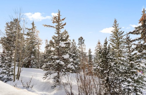 Baldy Mountain House | 138 m² House ∙ 3 bedrooms ∙ 8 guests